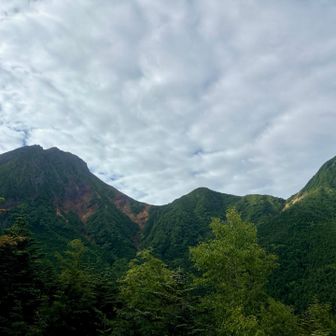 赤岳行こうと思ったけど天気悪いので中岳-権現岳にする