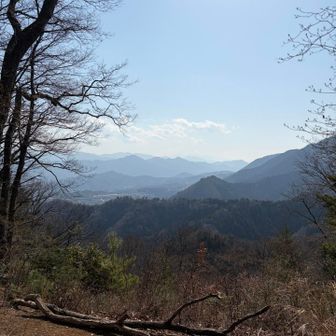 富士山は雲に隠れてしまっています。