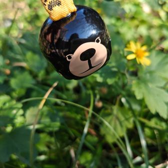 これも友だちに貰った熊鈴
鈴の音に母の足取りも軽くなったかしら