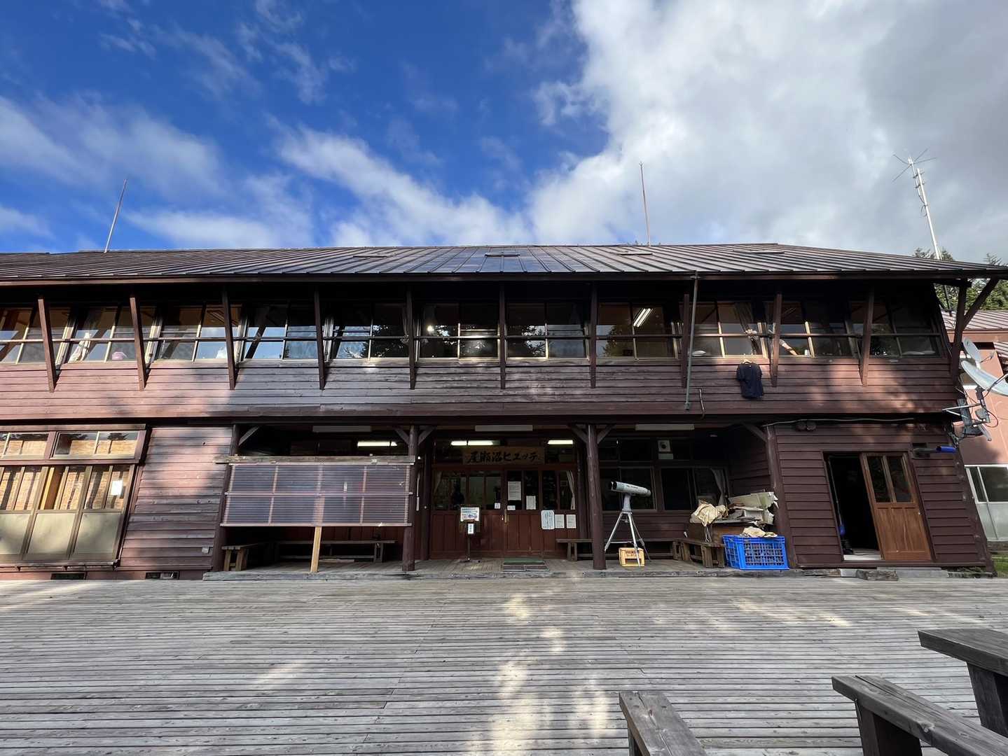 本日のお宿
尾瀬沼ヒュッテ

和室のお部屋にお布団あり
水洗トイレにお風呂
とっても快適でした❣