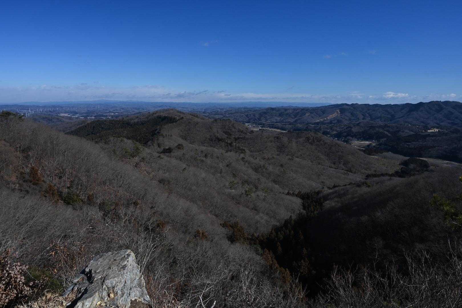 タイタニック岩。
迫り出した岩の上で例のポーズをキメました笑