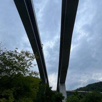 そして
見上げると圏央道が👀