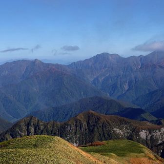 越後三山（ハナコ）が見える😀　
左から八海山　越後駒ヶ岳　中ノ岳

さぁ戻ります♪