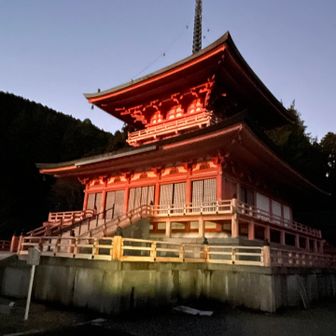 比叡山のお寺　沢山ありすぎて、どれが有名かよくわからず、、
