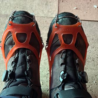 チェーンスパイク⛓️装着