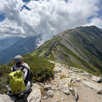 👨🏾「あと5分したら、下山始めるよー」と言われたけど、表情がコロコロ変わるし360°の展望で大忙し。
多分、延長してたと思う。