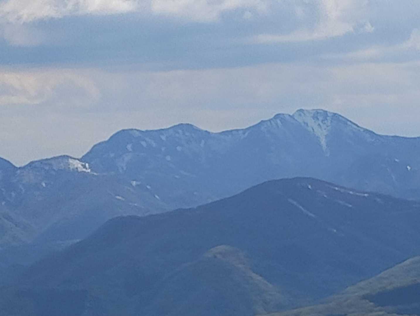 泉ヶ岳登り返しでの面白山ズーム撮影！素晴らし！