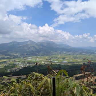展望所
阿蘇山がはっきり見えます。
今は噴火のため登れませんね