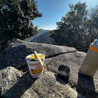 カレーヌードル🍜とコーヒー☕️

美味しかった。