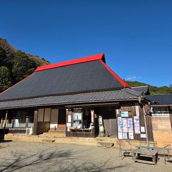 ここで入山料500円納め、お話をお聞きします🙏