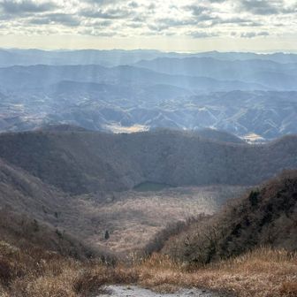 室ノ内の森に陽がさして…