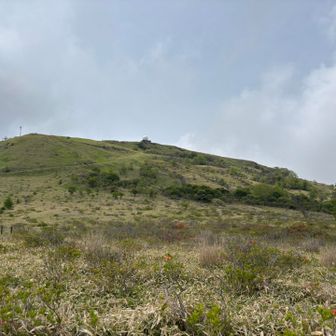 車山山頂からリフトの方へ下って湿原へ
