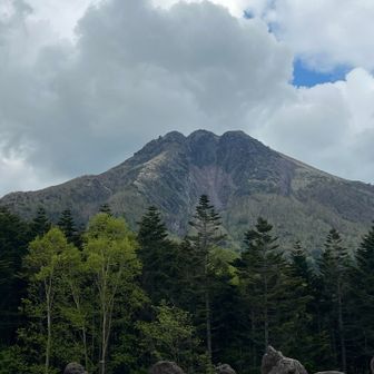 雨予報だったけど、逃げ切りました！
ロープウェイに乗ったらポツポツ降ってきた。