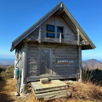 いつかこの小屋に泊まり、ご来光が見たい🌅