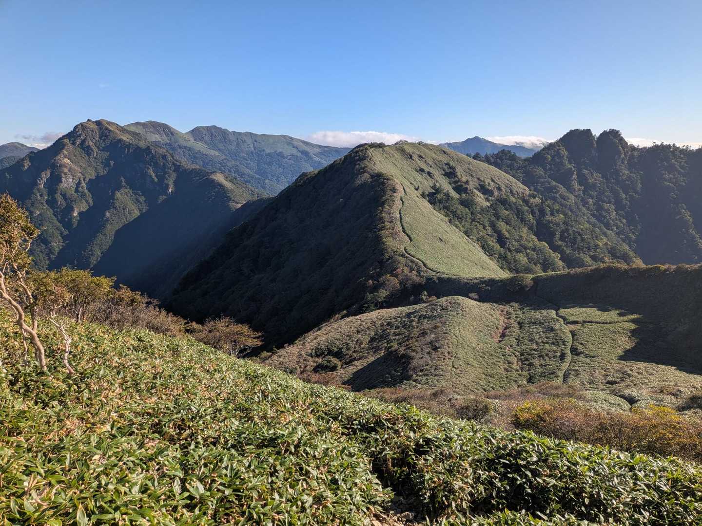 旧寒風山トンネル南口-桑瀬峠-伊予富士-東黒森 往復コースの写真
