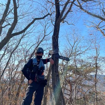 400！！！……400！！！……
400！！！？？
林山！！にて達成！！
なっ、なんもないす🤣
がしかし、我々ピークハンターですから、400は通過点に過ぎないんです！！
まだまだこれからもつみ重ねていきましょう！！