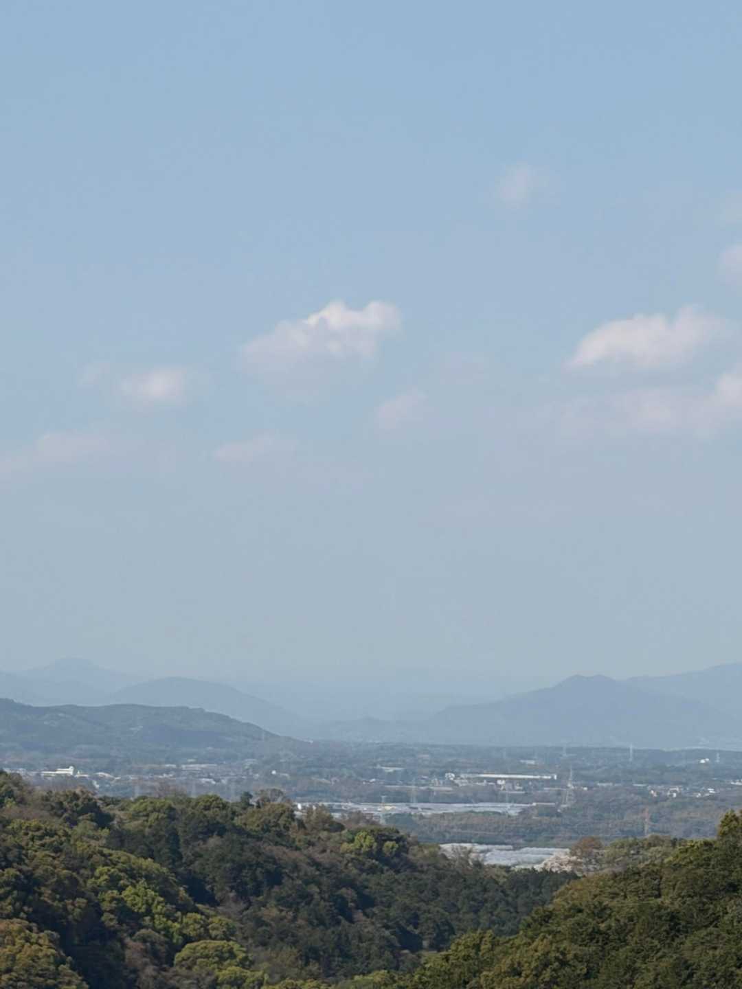 写真では分かりずらいですが福岡最高峰「釈迦岳」もうっすら見えてた⛰️