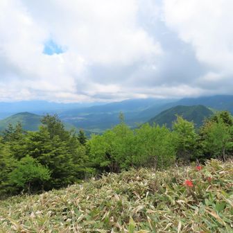 桟敷山と小桟敷山