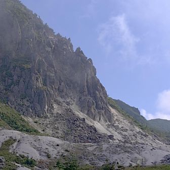 八の字周回コースの岩