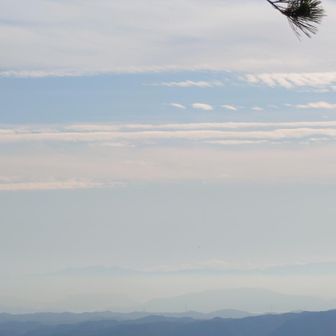 屋島、剣山、次郎笈、三嶺がみえる。