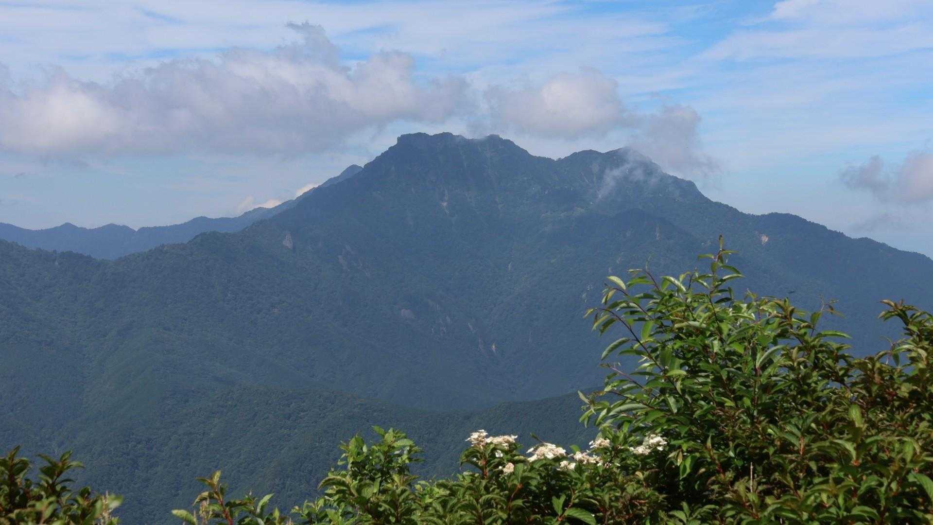 瓶ヶ森Pから石鎚山