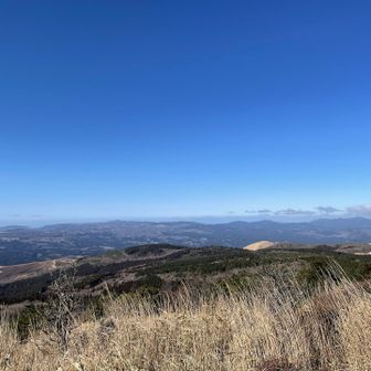 鞍岳方面ですね〜