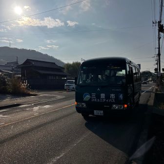 このバスに乗って善通寺駅まで帰りました〜😊