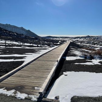 始めは遊歩道
木道歩きは楽しいな🎶
砂千里ヶ浜を歩きます✨
