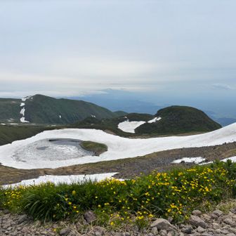 御浜まで戻ってきたわ

月山、ちょっと霞んできた😅