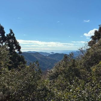 剣峠の眺望
五ヶ所浦が見える。