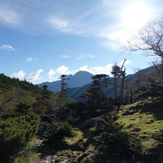 塩見岳が見えてきた！