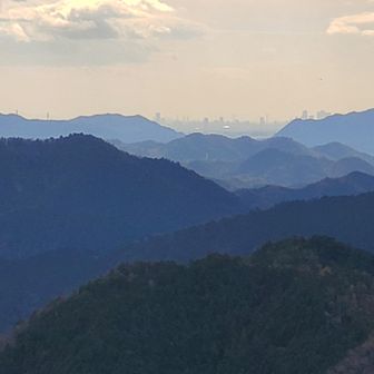 山頂は360°眺望あります
名古屋ビル群まで見えました
