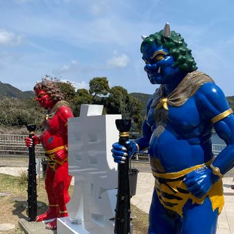 このお二人、千畳敷から入り口に引っ越したみたいです。