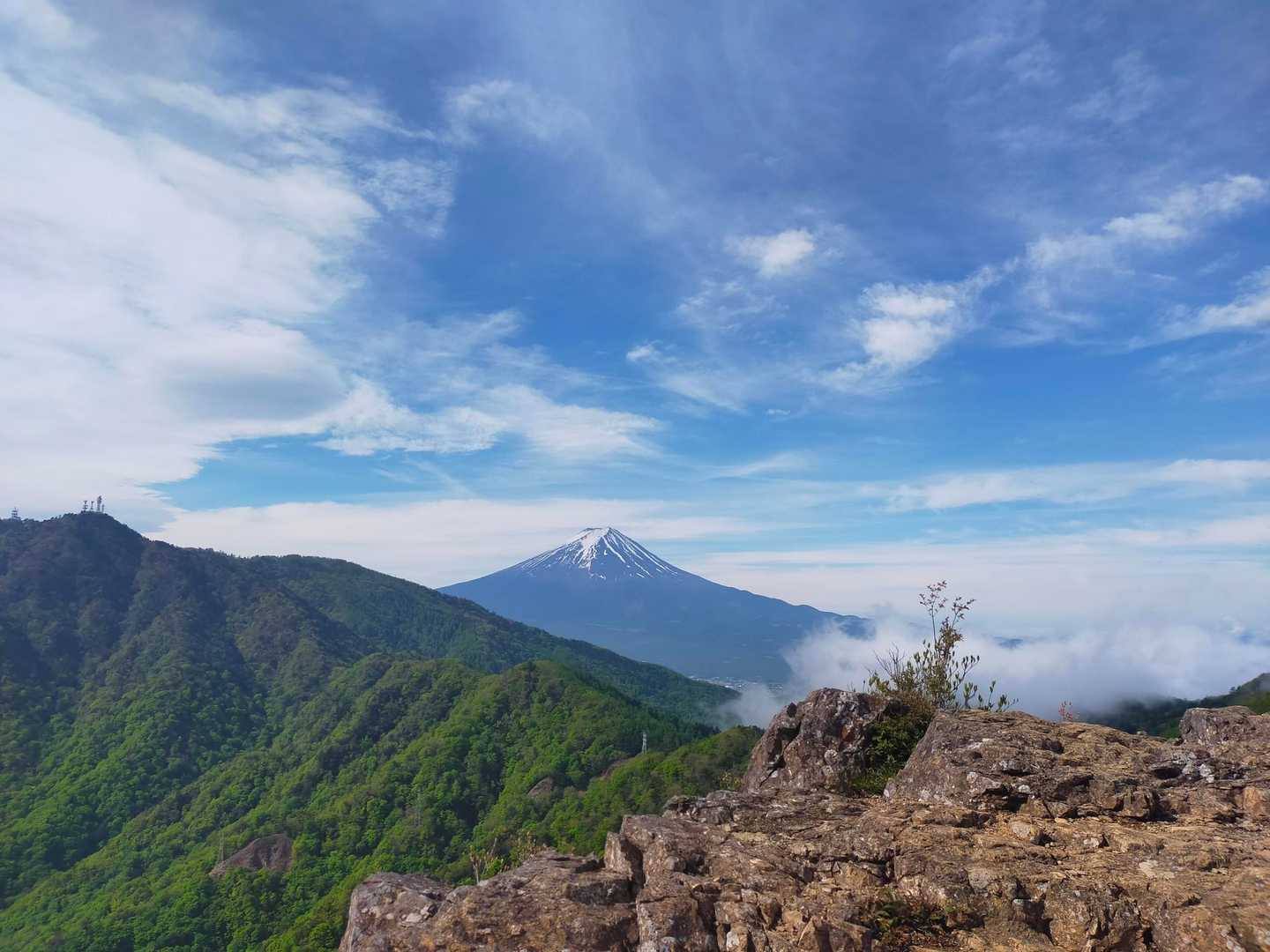 富士　山　岩