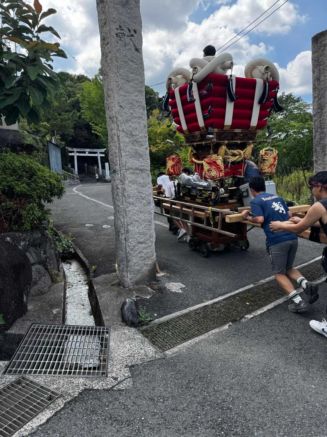 太鼓台（ちょうさ）祭りが石切劔箭神社で！ / Hiking童子 あまざけ😋の