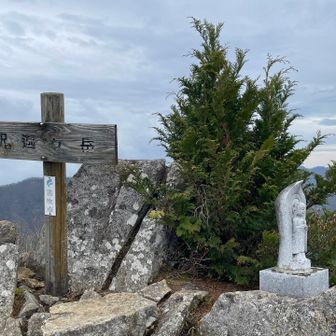 この後、来たルートを戻って下山しました