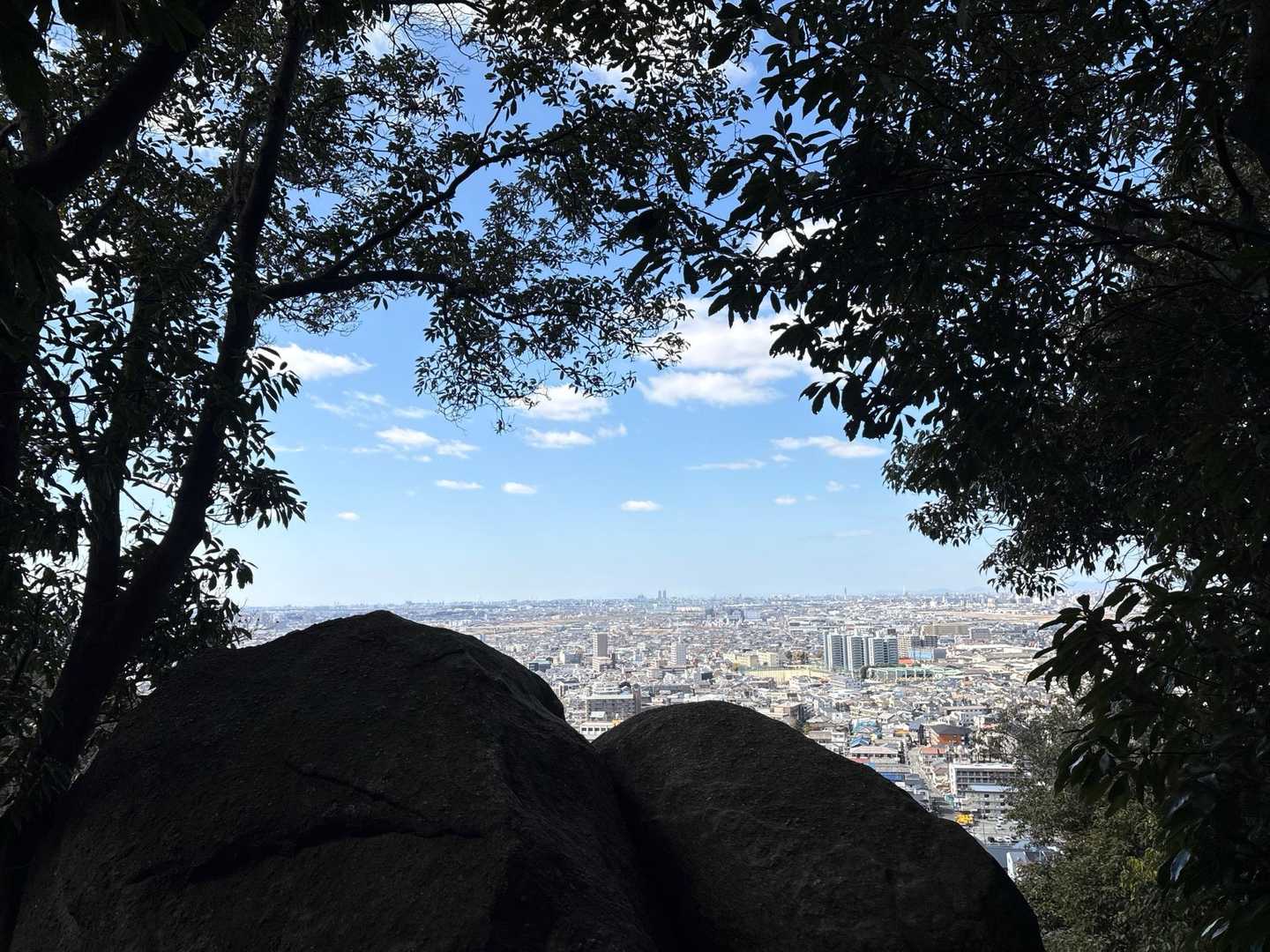 夫婦岩からの街風景