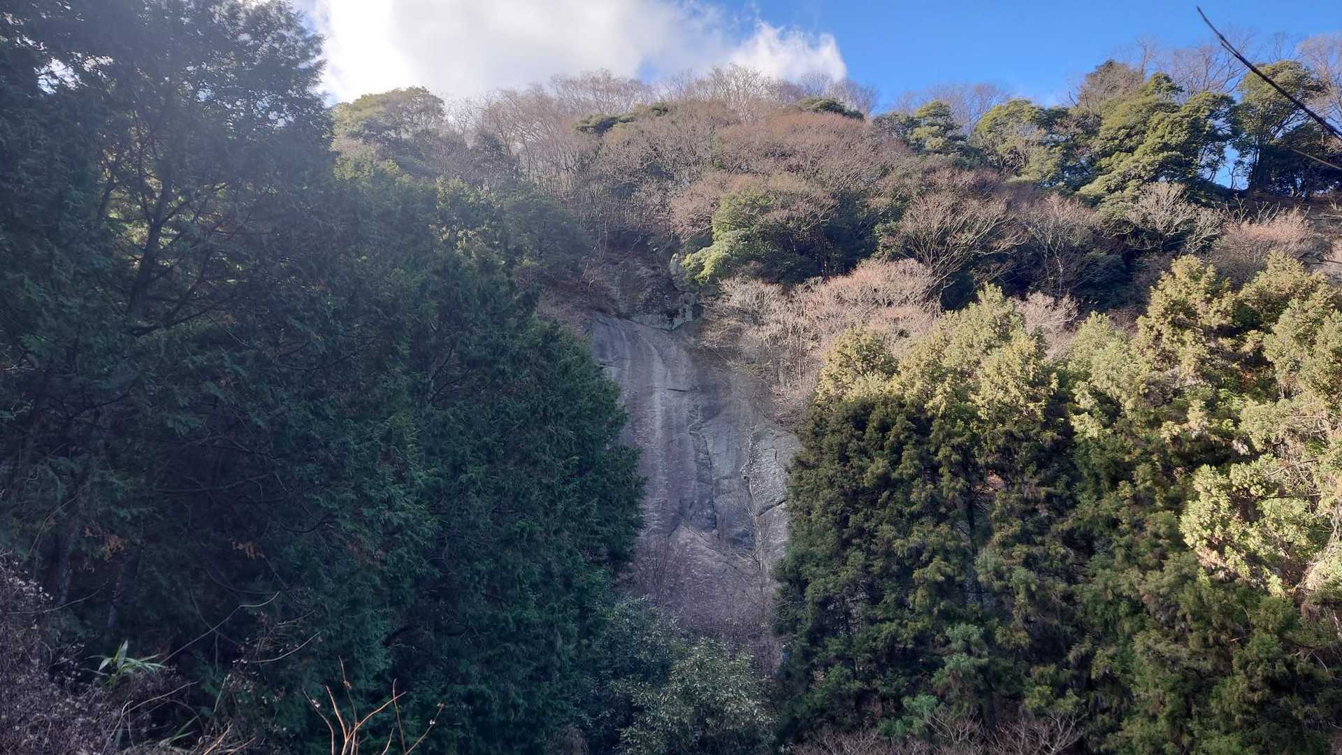 クライマーの方が下の方にいました。
登ってるとこ見たかったなぁ😆