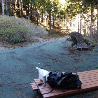 ここから未踏ルート。
登りに備えて不動尻で小休止。
