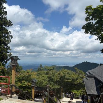 御嶽神社についた頃には晴天、風もなくカラッとした天気でした（登ってる時じゃなくて良かった）