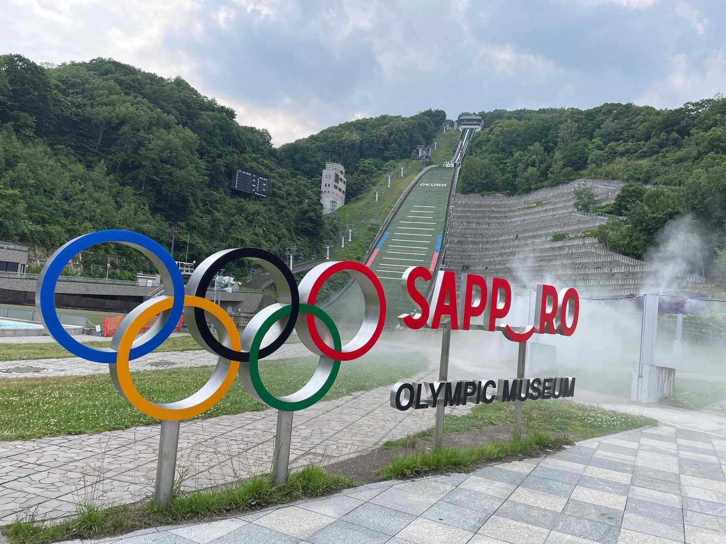 ジャンプ台が見えてます！
札幌オリンピックのジャンプを思い出します。