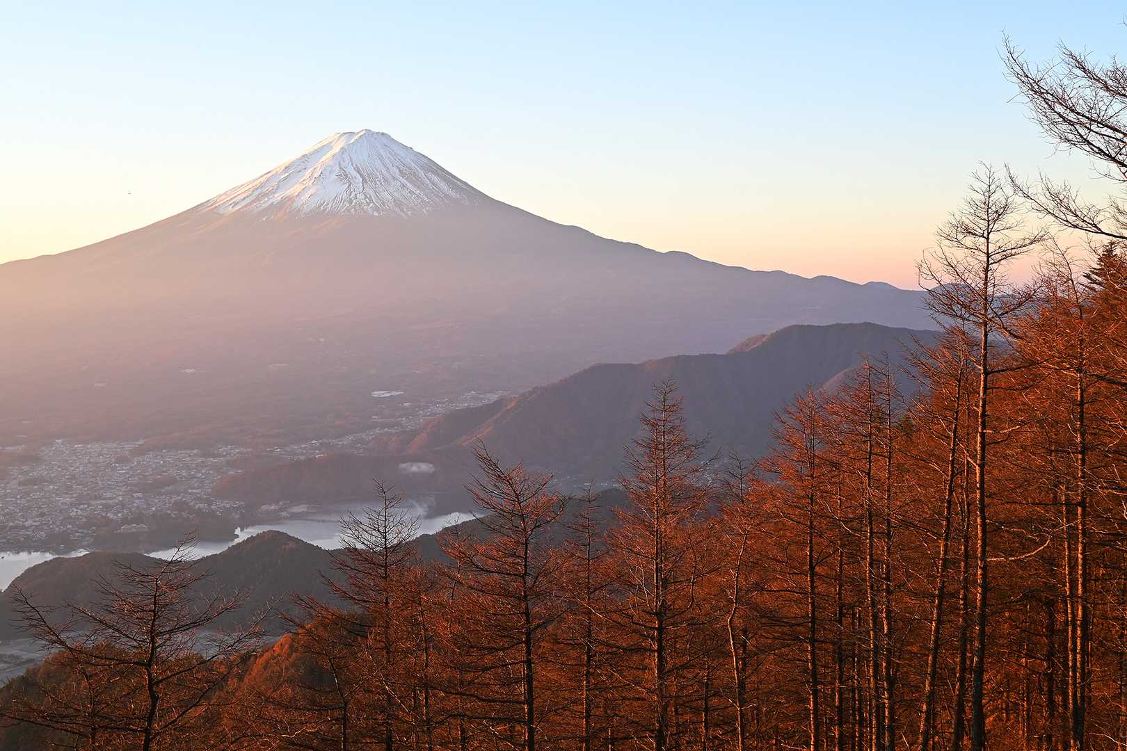 黒岳-すずらん峠-破風山-新道峠 縦走コースの写真