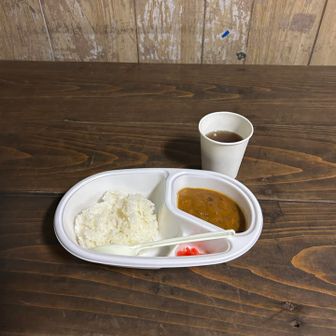 夕食...🍛......少ない🥺