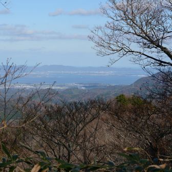 右端は星上山　これより東は木々であまり見えません