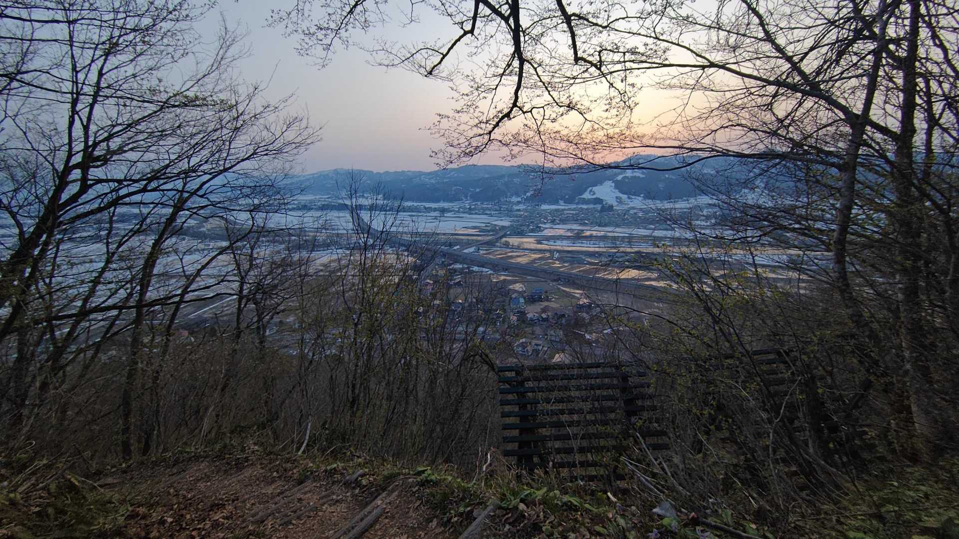 六万騎山 往復コースの写真