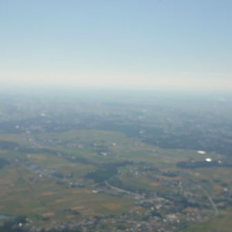 男体山頂　遠くは霞んでる