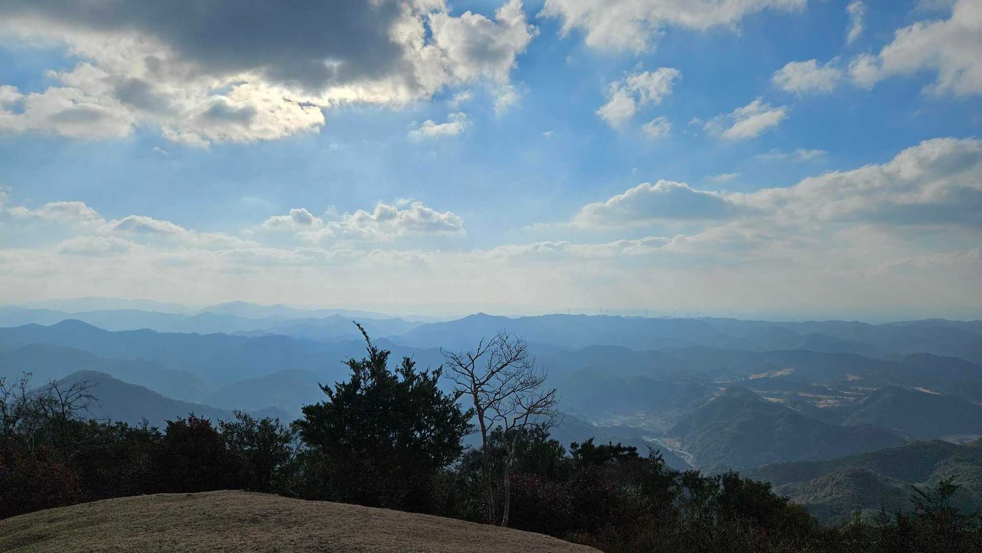 真妻山 往復コースの写真