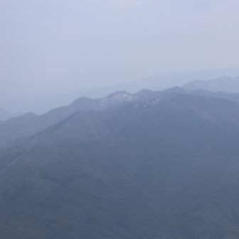 同じ筑北三山の四阿屋山
