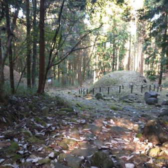 左右に一里塚