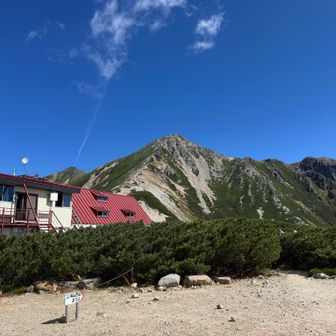 三俣山荘と鷲羽岳